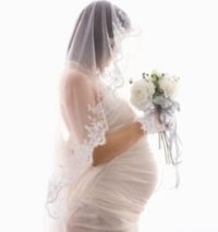 bride pregnant