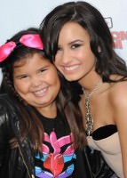 Demi Lovato Siblings on Is Exactly The Opposite Demi Lovato And Sister     Blindgossip Com